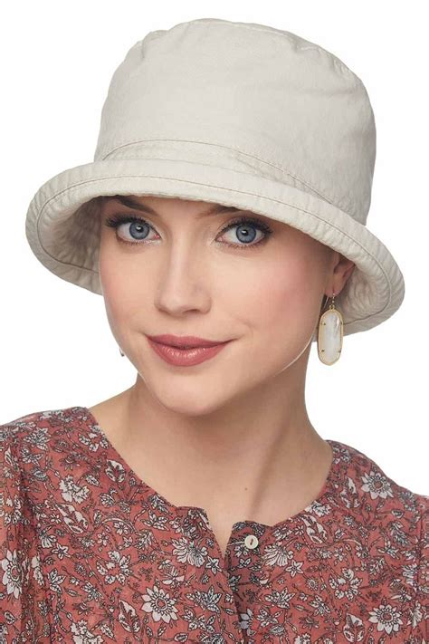 Women's Hats: Caps, Beanies, and Bucket Hats 